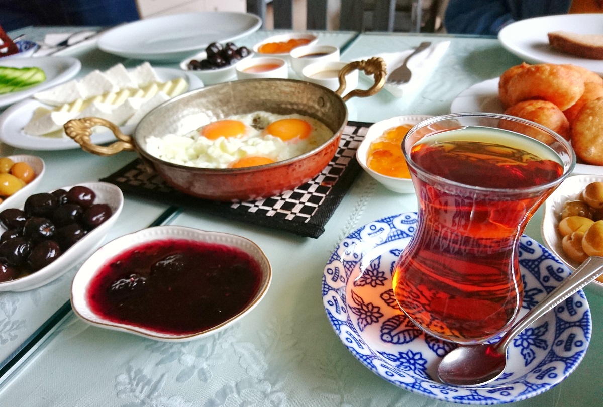 هفت-غذای-هیجان-انگیز-و-خوش-طعم-که-باید-در-استانبول-امتحان-کنید